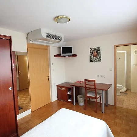 Penzion Kmečki Hram-2