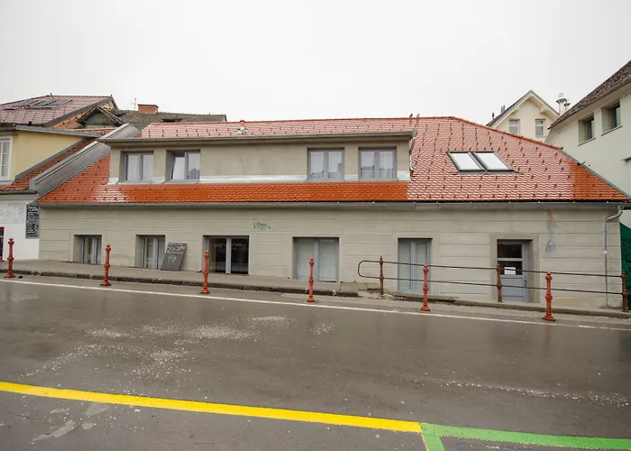 Cha Cha RoomsAlbergo